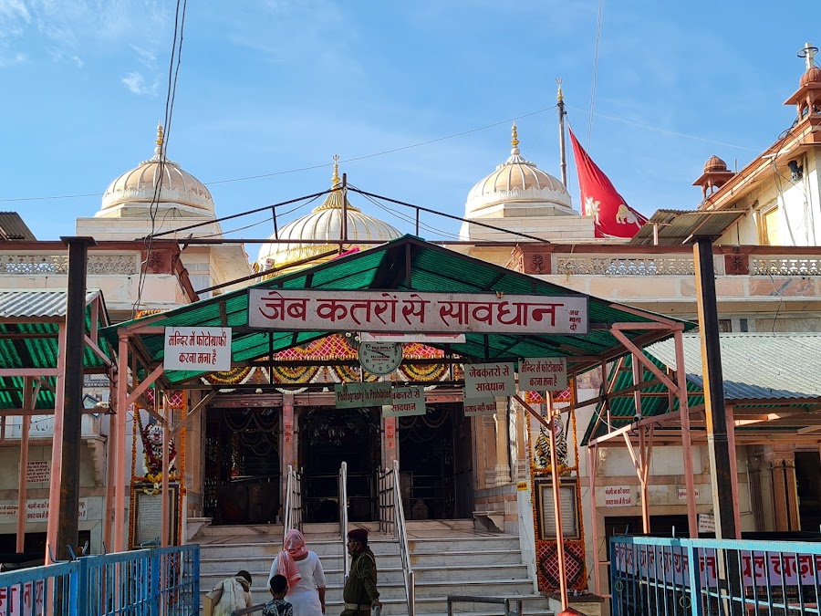 Kaila Devi Temple - Photo 2