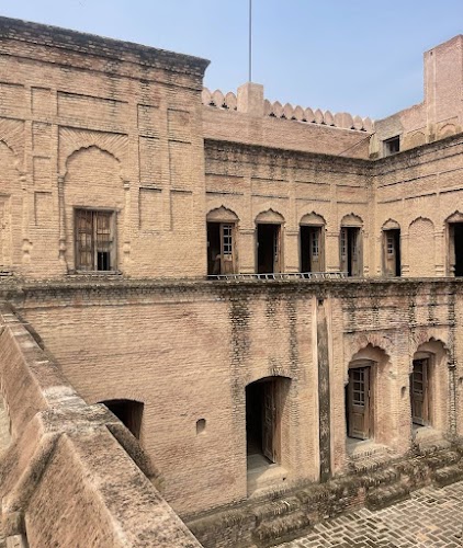 Qila Mubarak - Photo 4