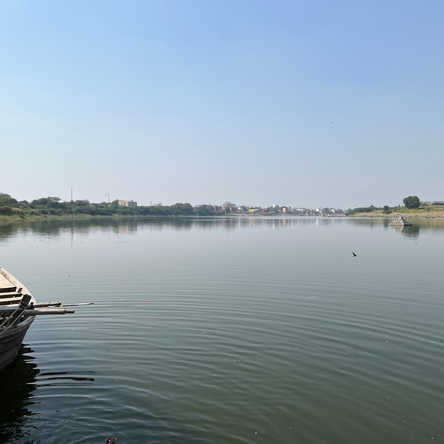 Vishnupad Temple - Photo 4