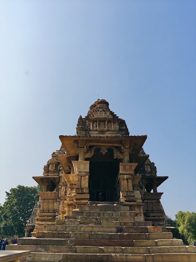 Lakshmana Temple - Photo 4