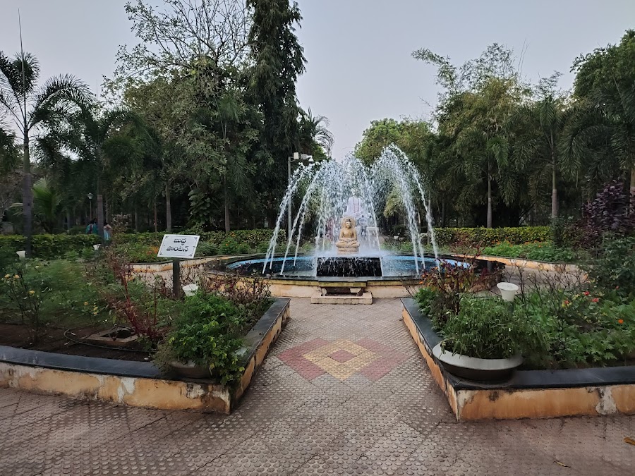 Gandhi Nagar Park - Photo 3