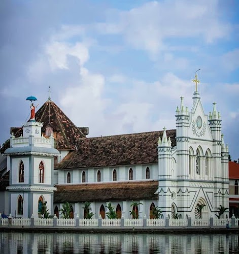 St. Mary's Forane Church, Kanjirapally - Photo 2