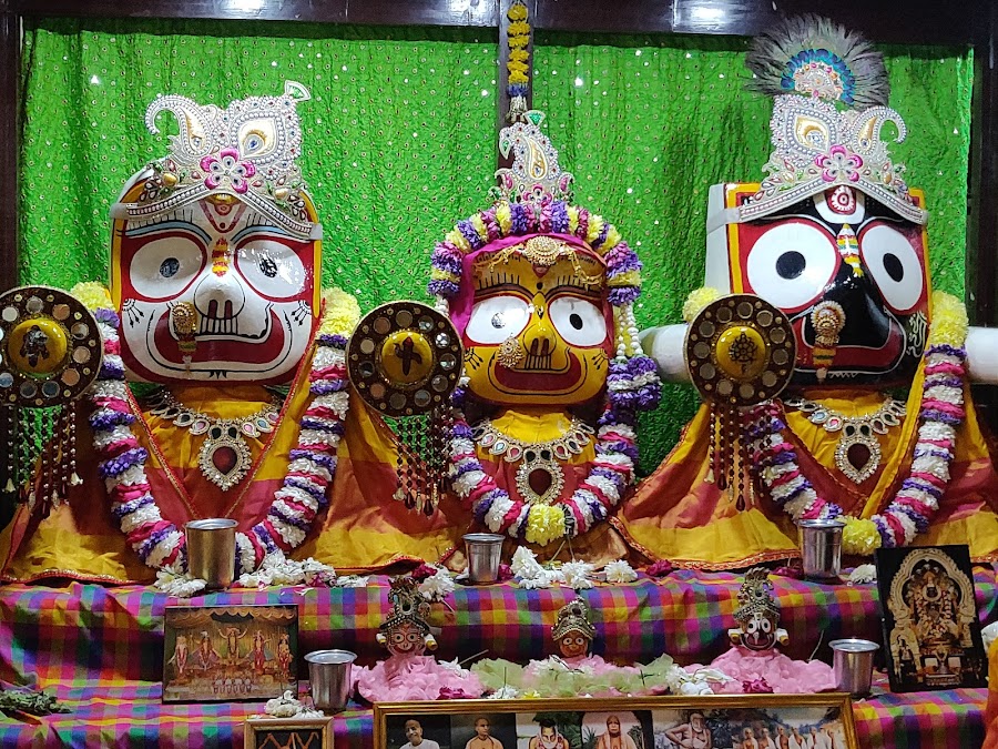 ISKCON Temple - Photo 3