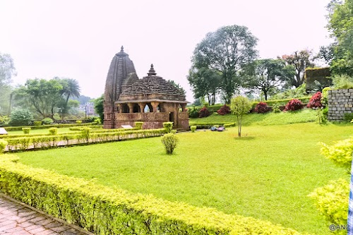 Narmada Udgam Temple - Photo 4
