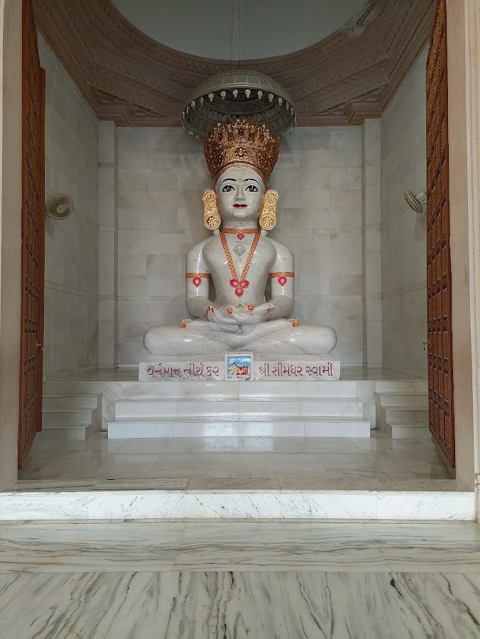 Trimandir - Photo 4
