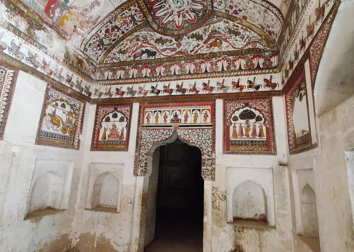 Orchha Fort - Photo 4