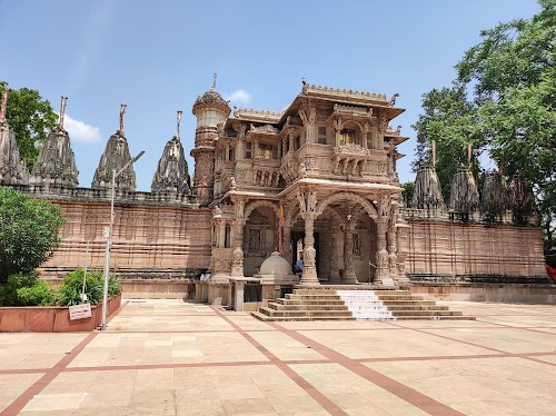 Hutheesing Jain Temple - Photo 3
