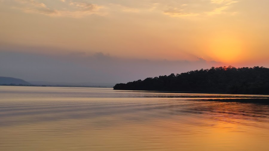 Laknavaram Lake - Photo 10