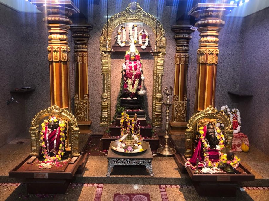 Hanuman Mandir - Photo 2