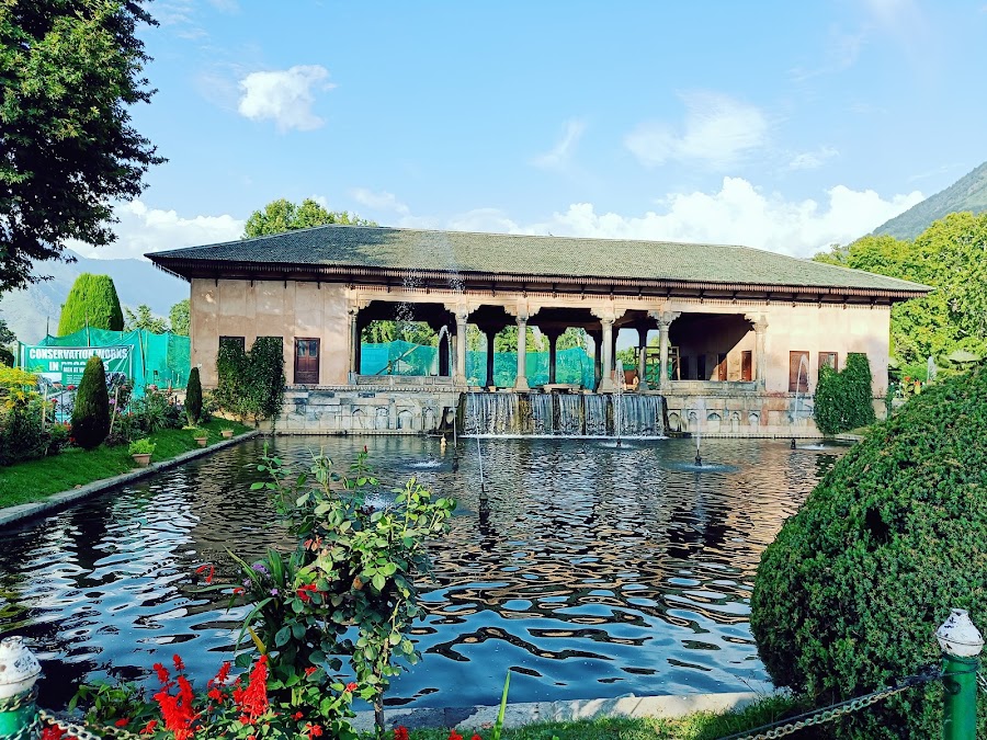 Shalimar Bagh - Photo 2