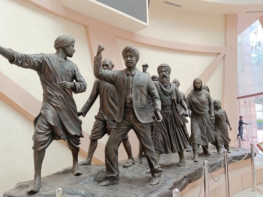 Jang-e-Azadi Memorial - Photo 4