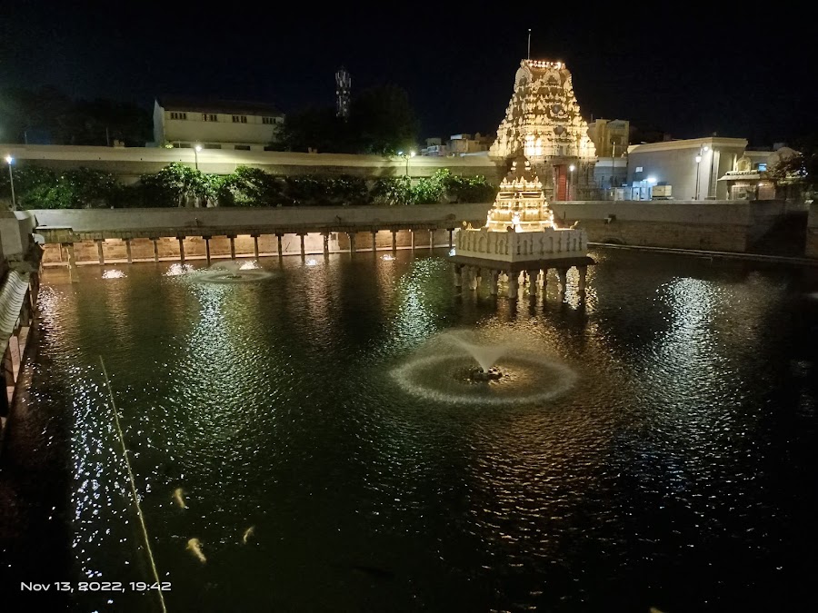 Kamakshi Amman Temple - Photo 4