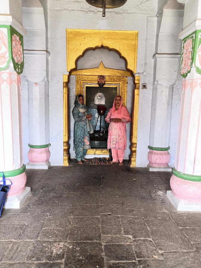 Shiv Temple - Photo 4