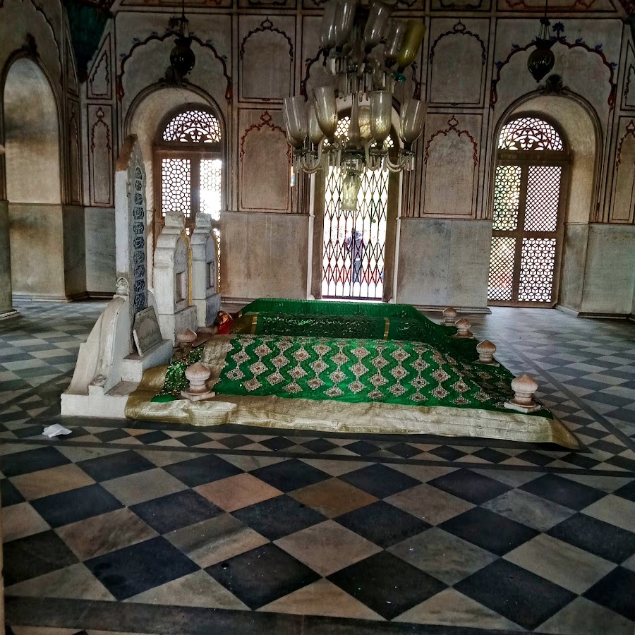 Rauza Sharif – Fatehgarh Sahib - Photo 2