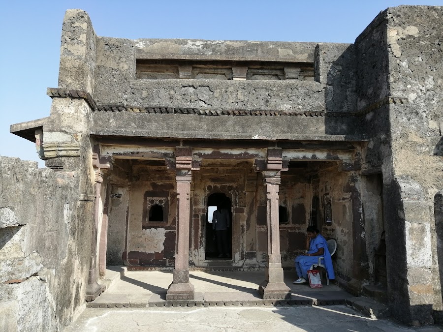 Madan Mahal Fort - Photo 3