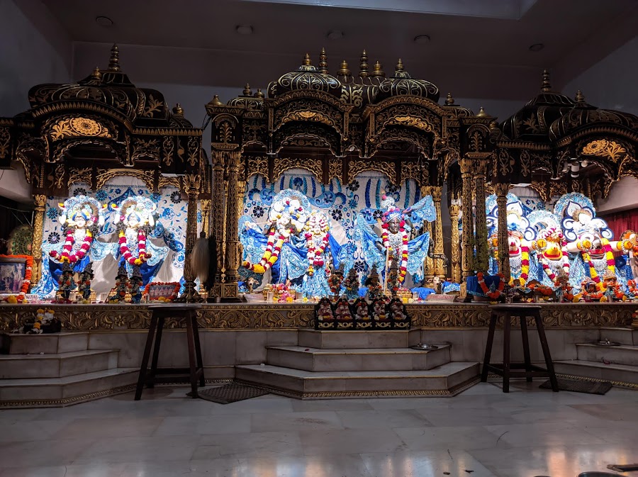 ISKCON Temple - Photo 2