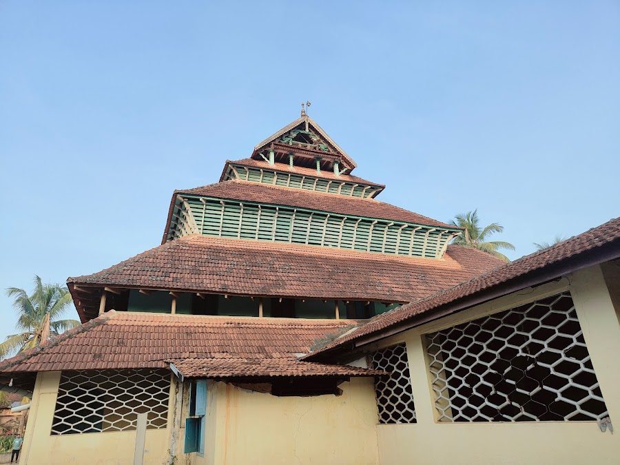 Mishkal Mosque - Photo 2
