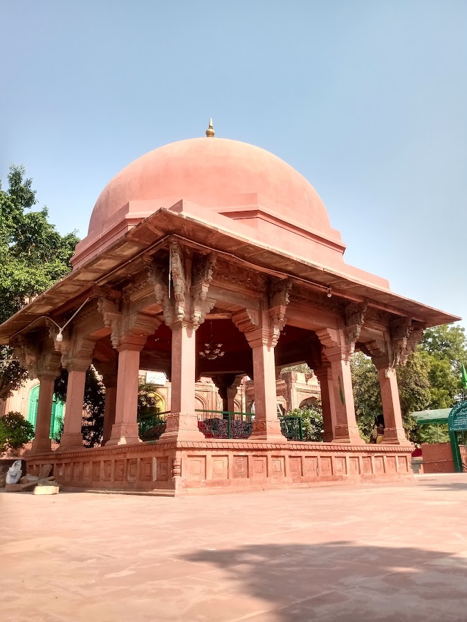 Shahpeer's Mausoleum - Photo 2