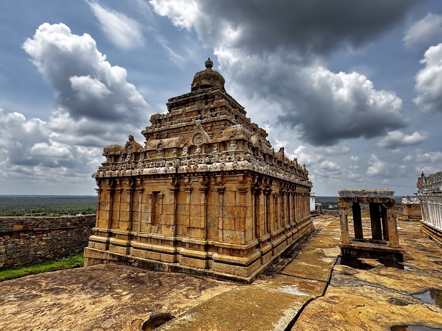 Inscriptions of Shravanabelagola - Photo 4