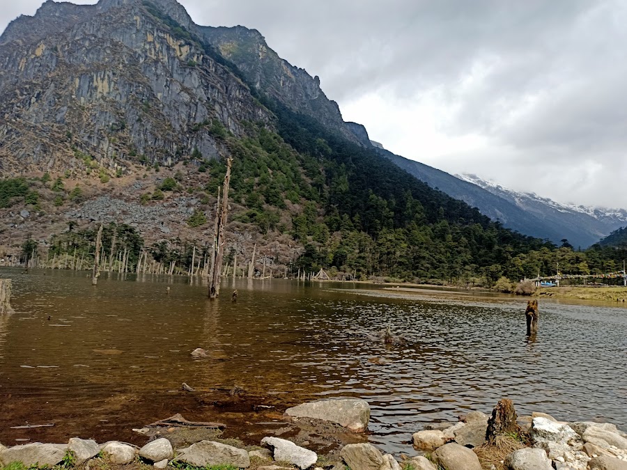 Madhuri Lake (Sangetsar Lake) - Photo 3