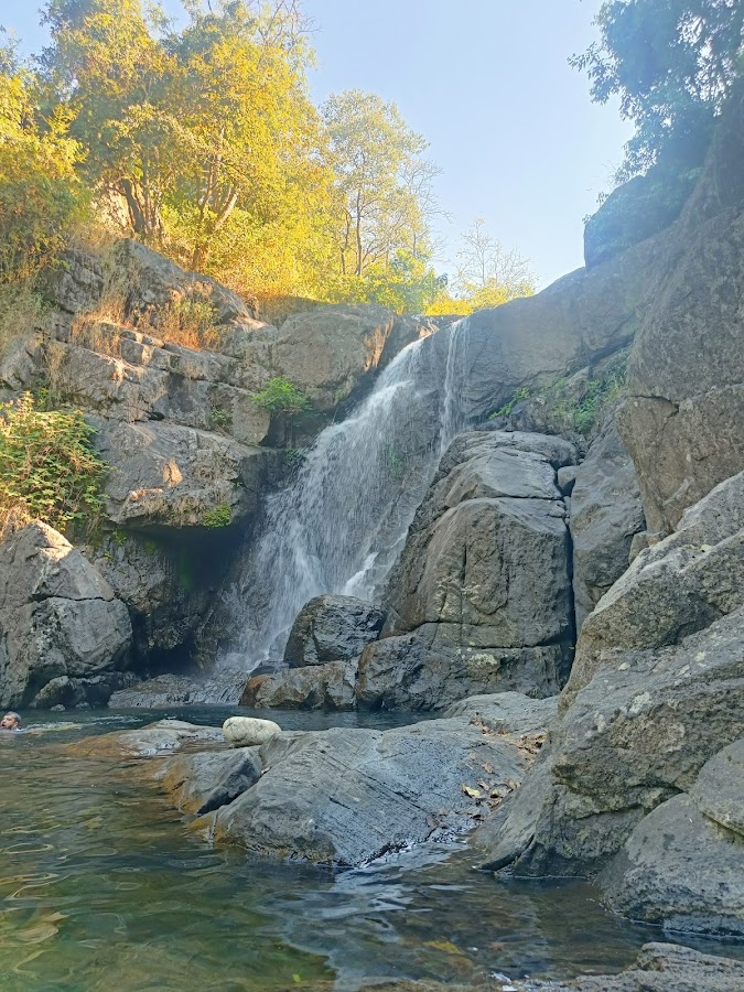 Makkiyad Meenmutty Waterfalls - Photo 2