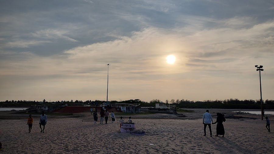 Nagapattinam Beach - Photo 3