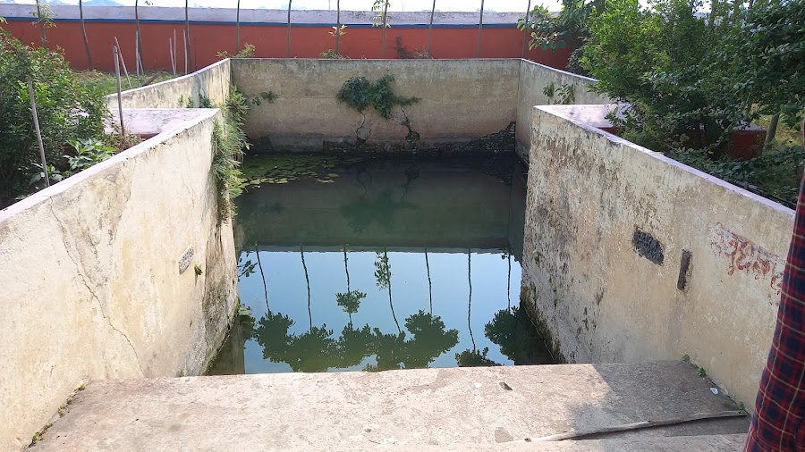 Sita Kund - Photo 4
