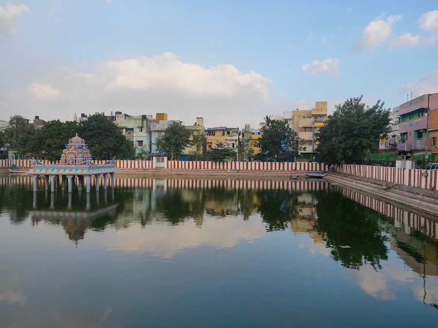 Arulmigu Vadapalani Murugan Temple - Photo 4