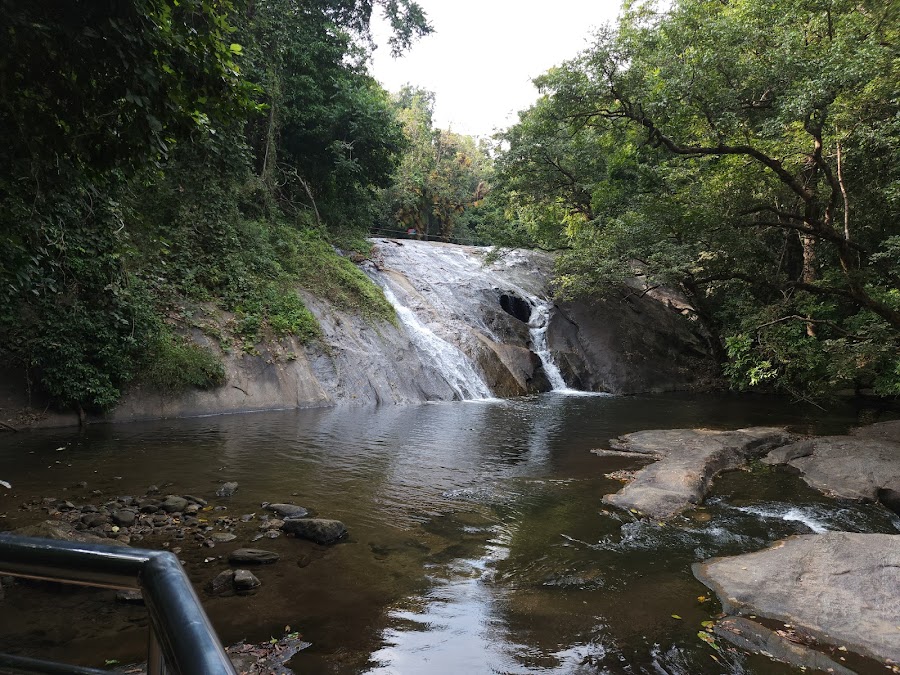 Dhoni Waterfalls - Photo 3