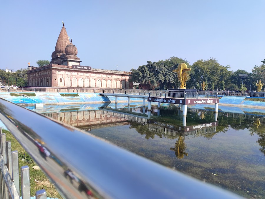 Venkat Raman Temple - Photo 4