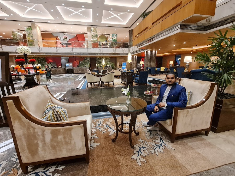 Ambience Mall - Photo 3