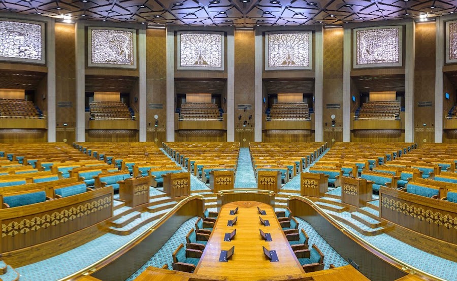 Parliament House - Photo 2
