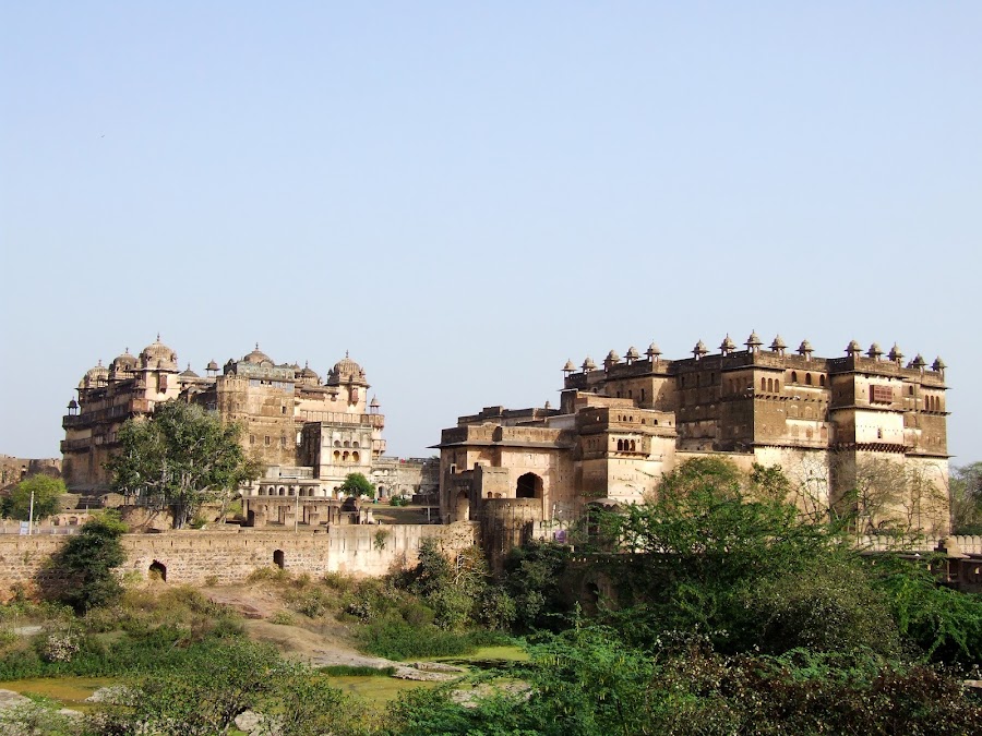 Jahangir Mahal - Photo 2