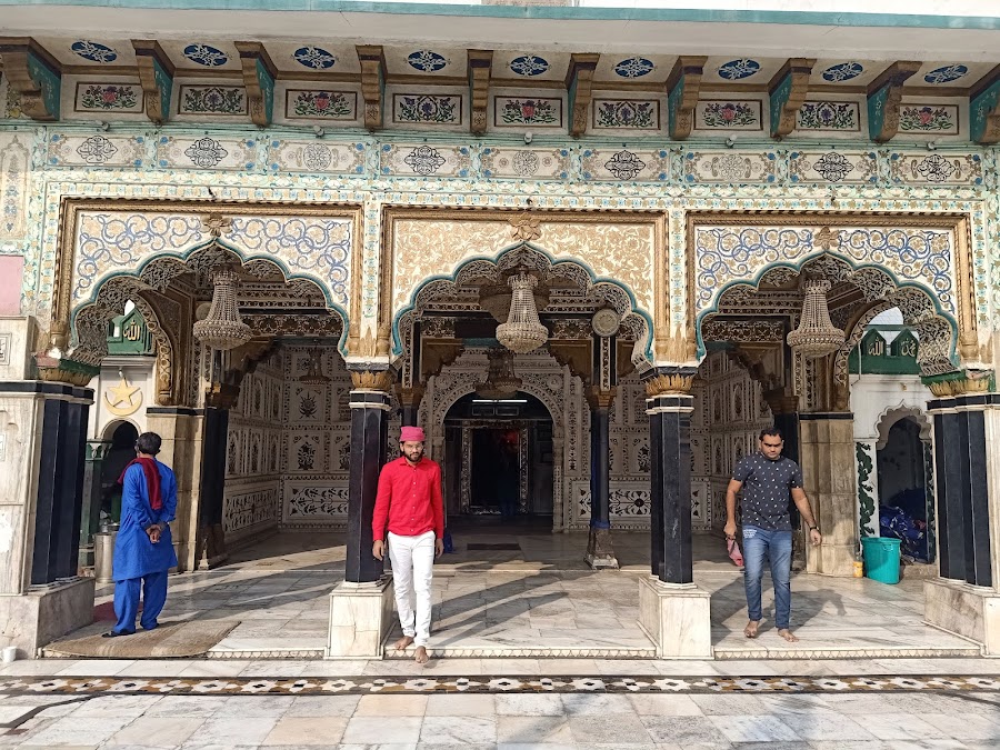 Tomb of Bu-Ali Shah Kalandar - Photo 3