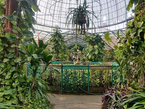 Company Garden - Photo 4