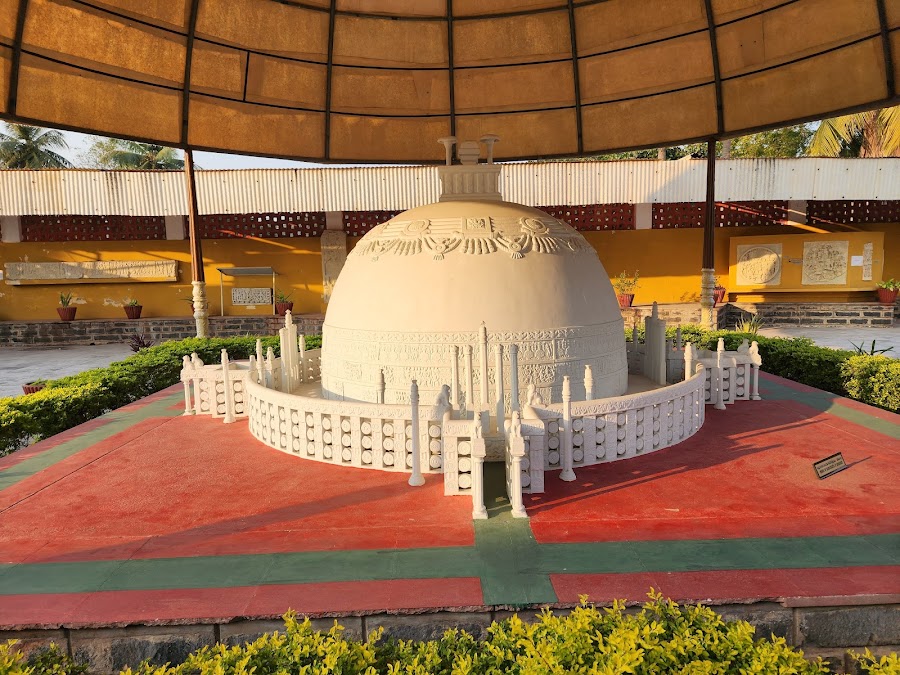 Amaravati Stupa - Photo 2